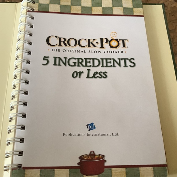 Crockpot Cookbooks HC - Picture 7 of 9